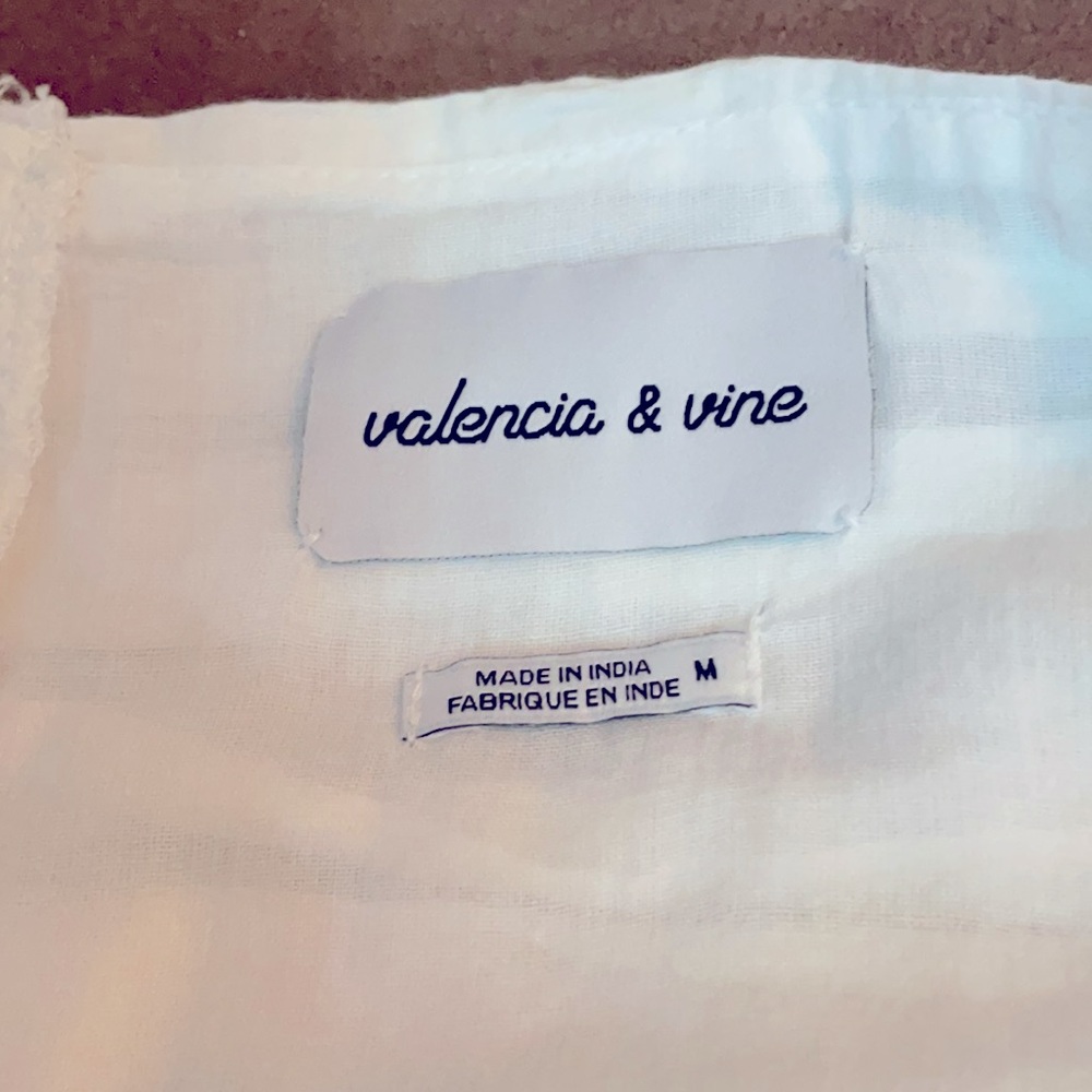 Valencia and Vine Rachel Top - Picture 7 of 8
